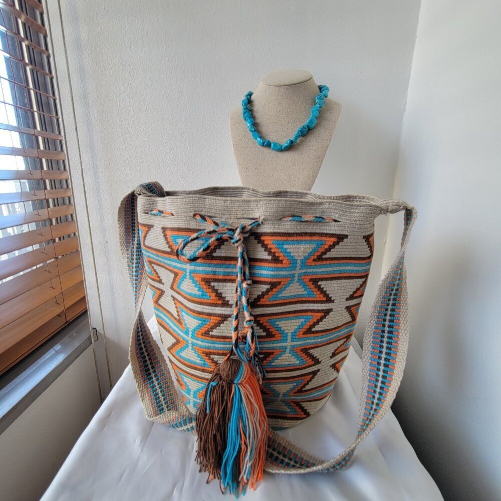 Wayuu Handmade Mochila Colombian Crochet Bag - Picture 6 of 15